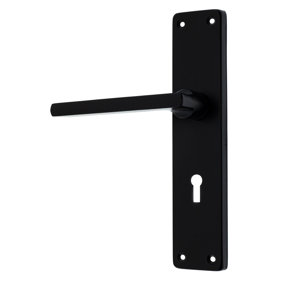 Exterior | 3 Lever - 3 Lever Lockset Royal Sq 8"
MATT BLACK x Q:1